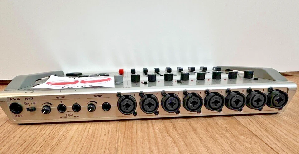 ZOOM R24 Digital Multi Track Recorder 24 Track Interface Controller 8 Kanal - Bild 3 von 4