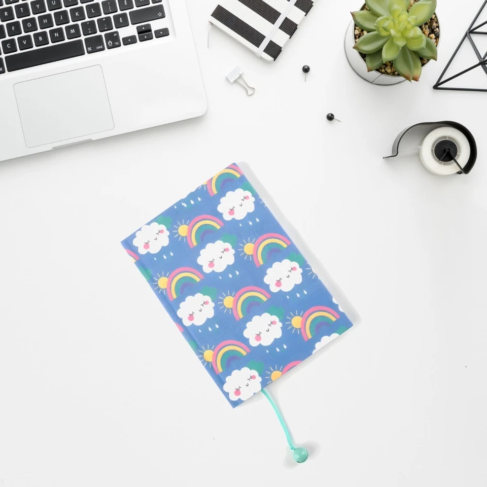 "Diario encuadernado, diseño de nubes arco iris de 80 hojas con cinta y campana 7"" x 5""" Foto 2 de 4