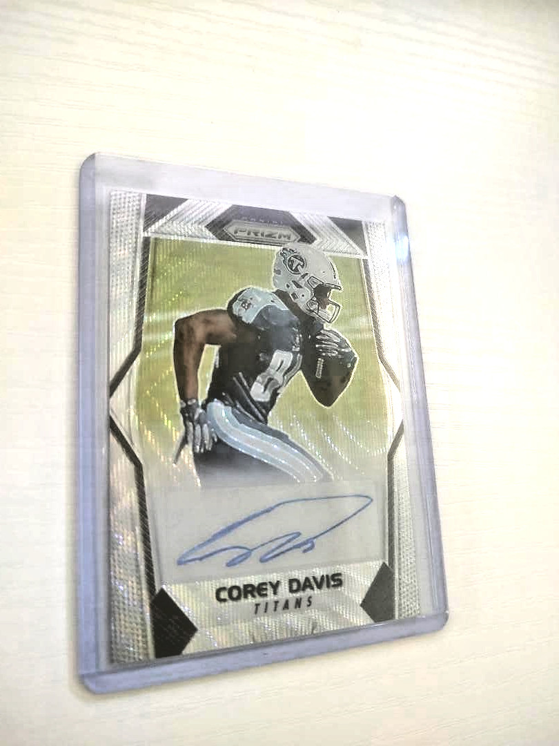2017 Panini Prizm Corey Davis RA-CD Silver Prizm Rookie Auto /149 Titans (AU,RC)