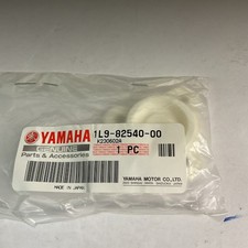Yamaha OEM Neutral Switch Assembly 1L9-82540-...