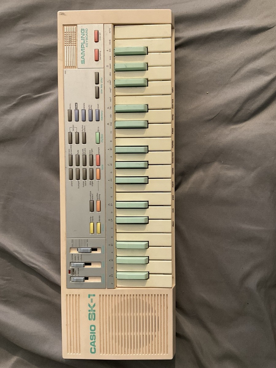 CASIO SK-1 キーボード 本体・元箱付き Casio Sk-1 Pink/Teal [ Rare] “UNICORN” 32 Sampling Keyboard +BOX