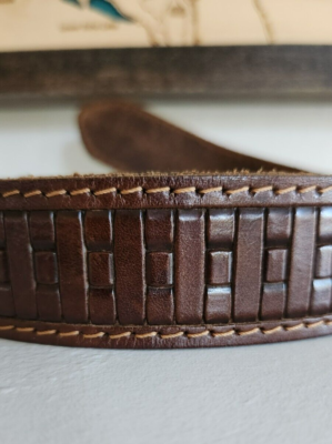 Vintage chocolate brown textured Genuine Leather belt Sz S-M  display picture 3