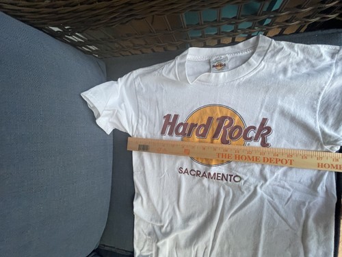 Vintage Hard Rock Cafe T-Shirt klein weiß 90er Jahre einzelner Stich. Sacramento - Bild 12 von 12
