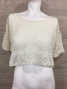 white lace crop top short sleeve