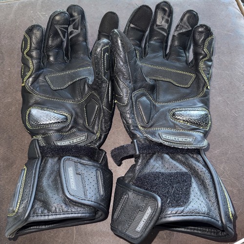 Cortech Apex RR Leather Motorcycle Gloves  w/ Carbon Fiber Knuckle - Black 