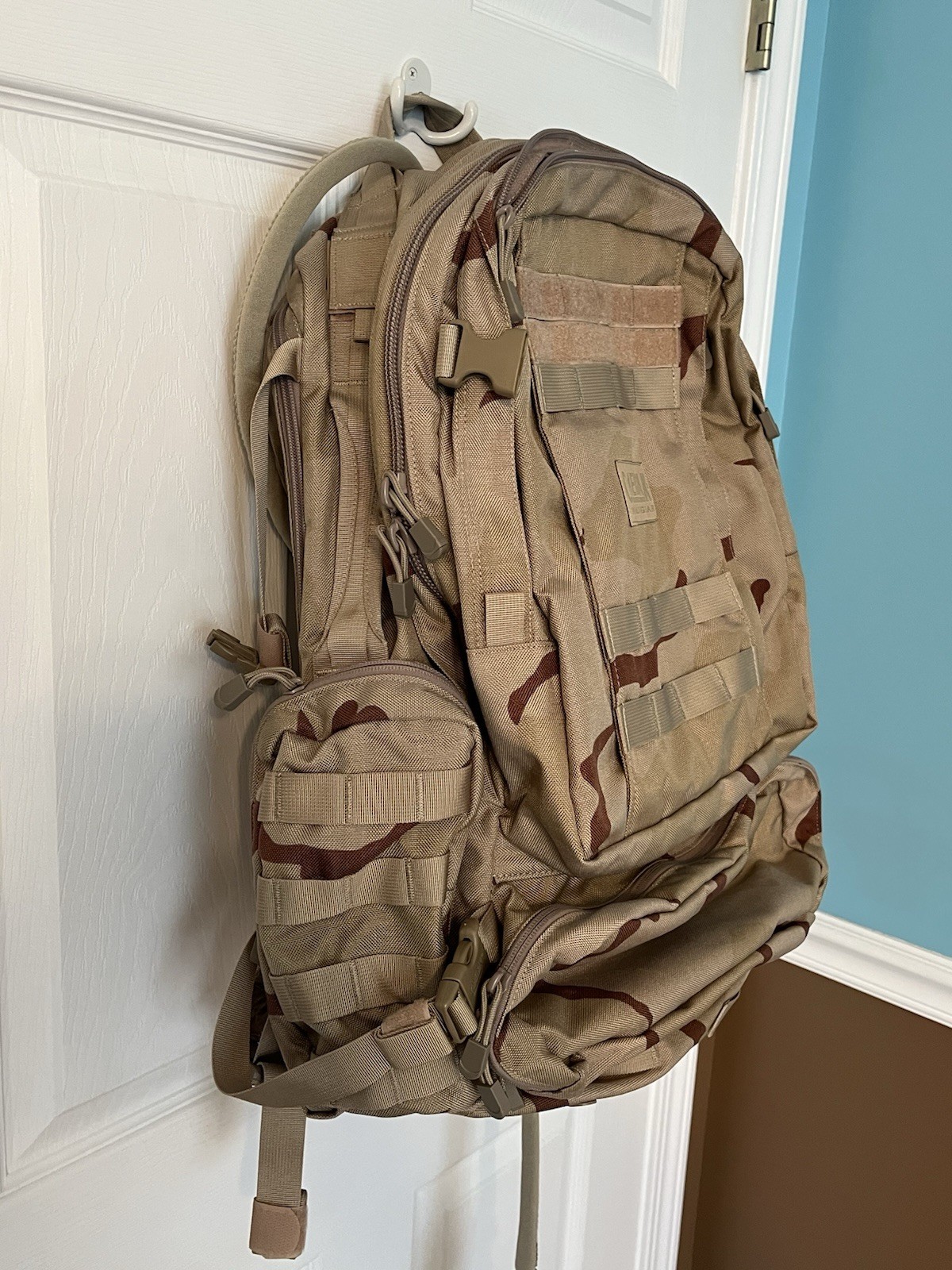 Camelbak Maximum Gear Tactical Backpack W/ Hydration Bladder Desert Camo NWOT
