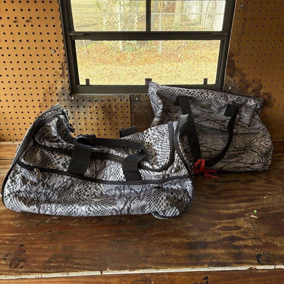 Snakeskin Print Travel Luggage for sale | eBay display picture 1