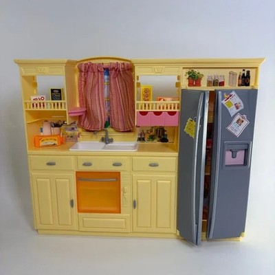 VTG 2002 Barbie Play All Day Kitchen with accessories