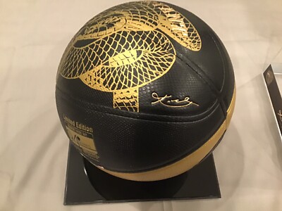 Kobe Bryant Spalding Limited Edition Hall Of Fame Basketball Kobe Bryant Spalding Limited Edition Hall Of Fame Basketball