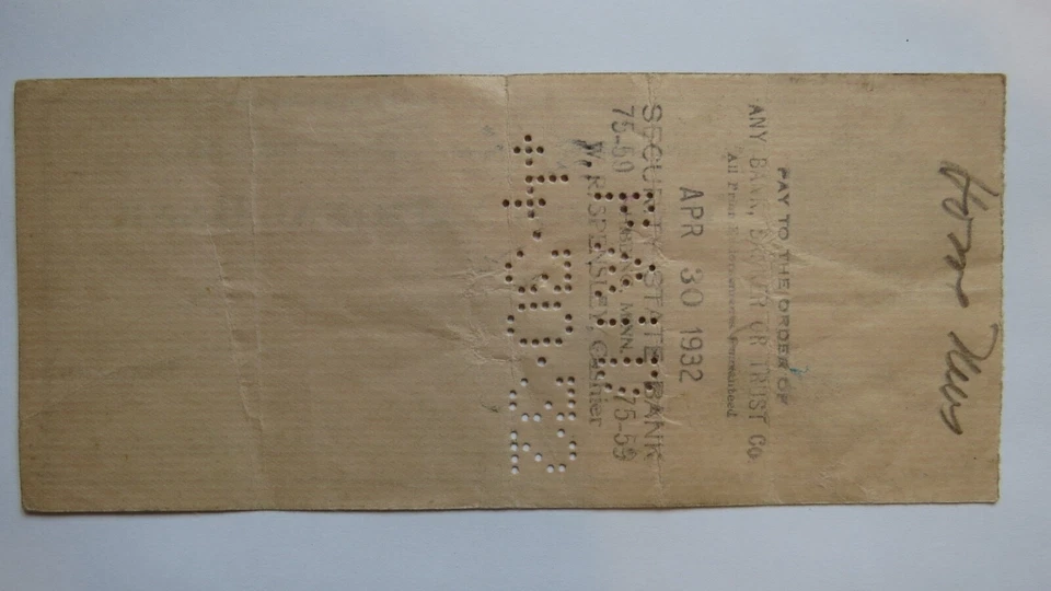 $1 1932 Hibbing Minnesota MN Cancelled Check! First National Bank  - Image 2 of 2