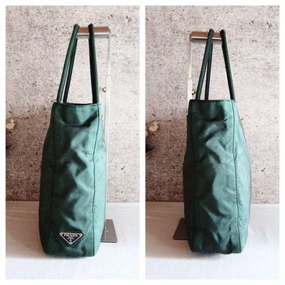 バッグ 00s prada archive nylon shoulder totebag PRADA Olive Nylon Tote Handbag Lightweight Medium Shoulder Bag