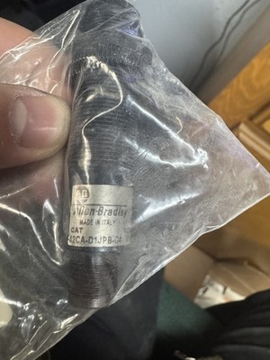 ALLEN BRADLEY 42CA-D1JPB-D4