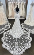 Mermaid Style Wedding Dress / Size 16