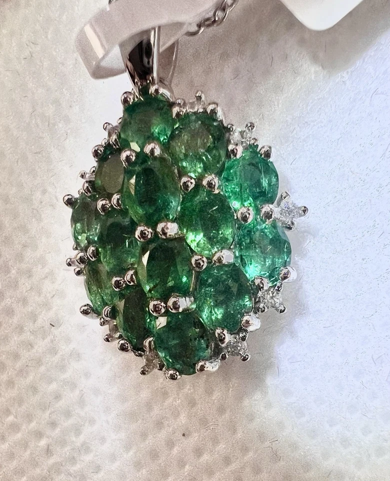 Genuine Natural Stunning Eye Clean Emerald 2.37ct Pendant With Chain Woman Gift - Image 3 of 4