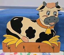 Vtg. Cow Wooden Key Holder 1987 Wall Mount Cute Blue-eyed Smile Cow Bell-4 Hooks