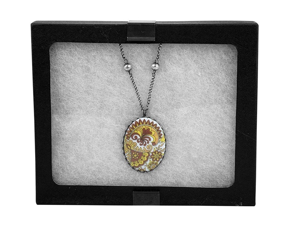 Glass Top Riker Display Box With Metal Clips 6-1/4