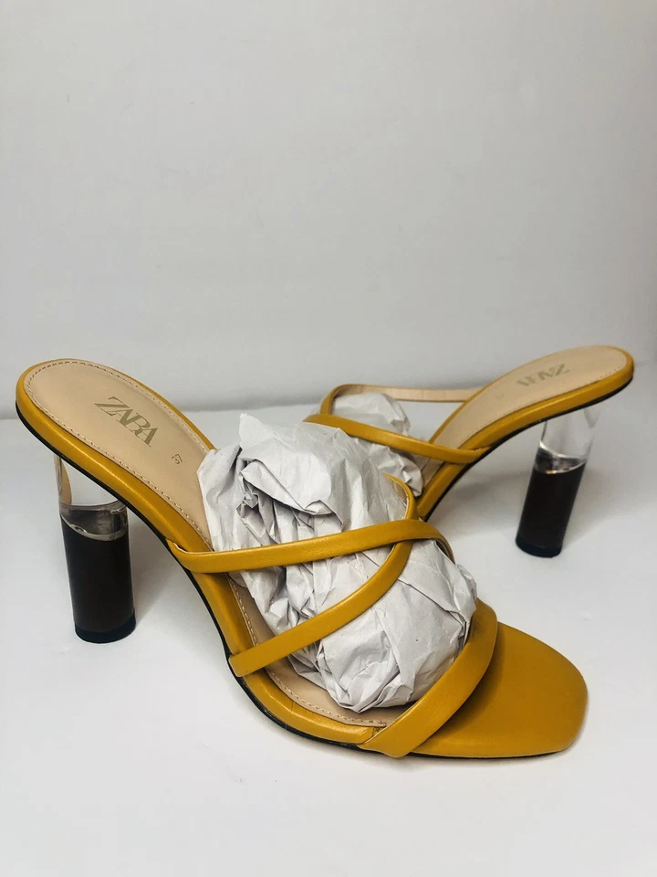 Zara 绑带圆筒跟凉鞋 Y2K 芥末黄色 37 码方头 7 码 — 第 3/4 张图片
