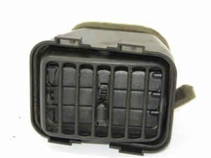 Mazda Tribute 2002 Vorne Rechts Luftdüse Front Right AIR VENT GRILL