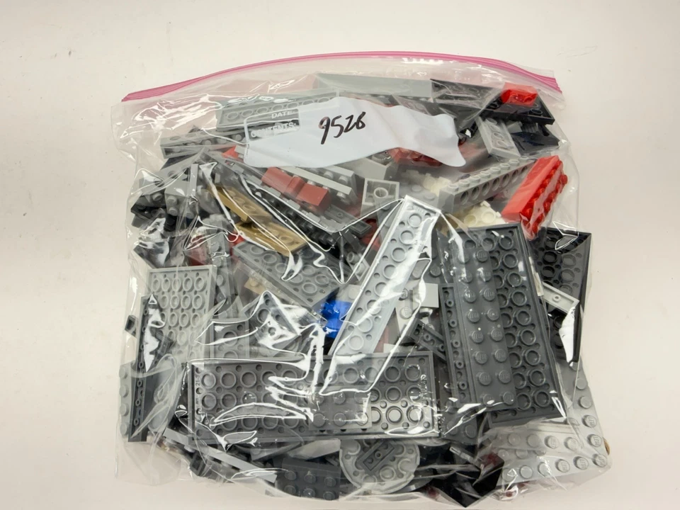 LEGO Star Wars: арест Палпатина (9526) в комплекте со ВСЕМИ минифигурками - Изображение 4 из 4