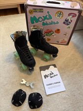 Black suede Moxi Lolly roller skates size 6 w...