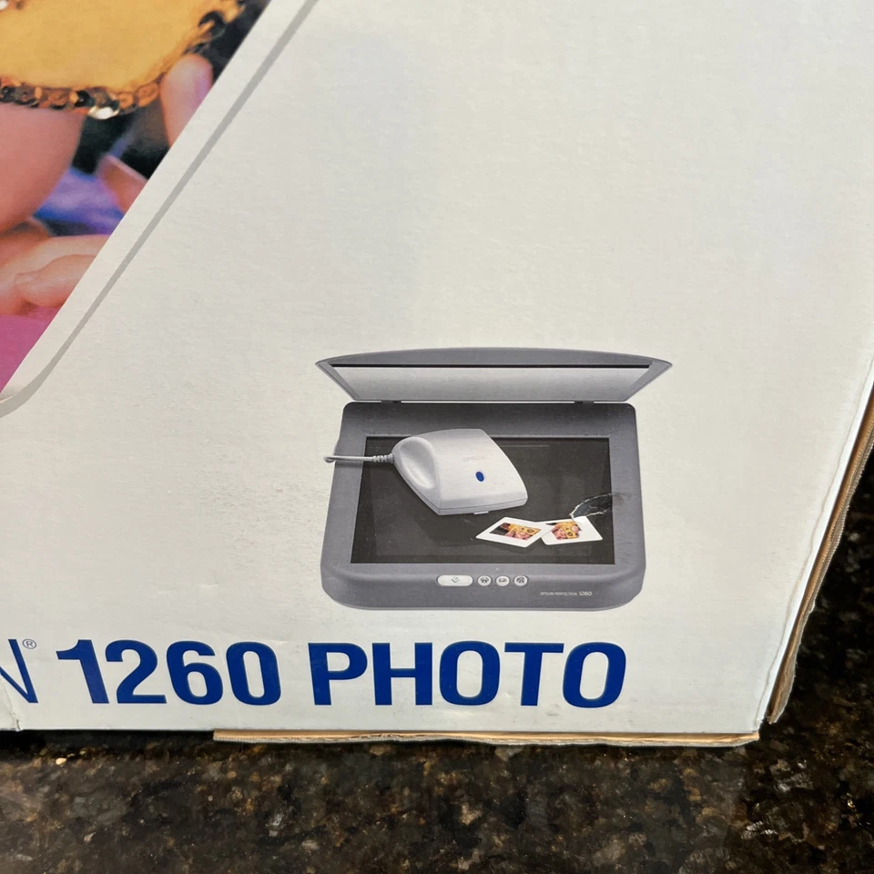 NEW Epson PERFECTION 1260 Photo Color Scanner w/Software & 35mm Slide Adapter - Image 3 of 4