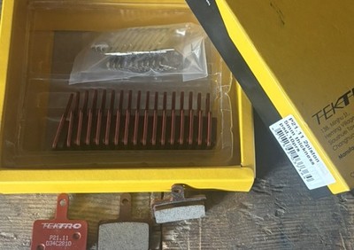  Tektro P20-11 Disc Brake Pads inkl. Spring 2 paar (4Stück)