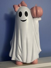 12 Inch Halloween Light up ghost with pink bow holding pumpkin. New