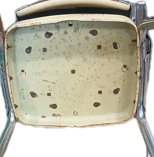 Trona antigua en excelente estado para su edad amarillo posible Cosco  Foto 4 de 4