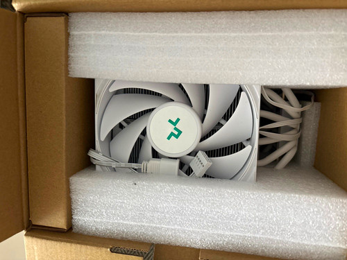 Deepcool AK620 DIGITAL WH White CPU Cooler w/ Status Display, 120mm AM4/LGA1700