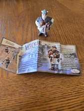 2010 Kinder Joy Surprise Egg Toy Figure Collectible Toy Figure DE128