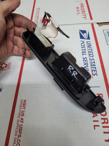 2000 2001 2002 2003 2004 2005 BUICK LESABRE RIGHT REAR WINDOW SWITCH - Picture 2 of 3