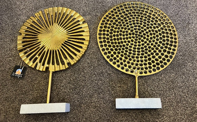  2x Kiste und Barrel Messing Kreis auf Ständer Goldfarbe Metall Größen in Beschreibung