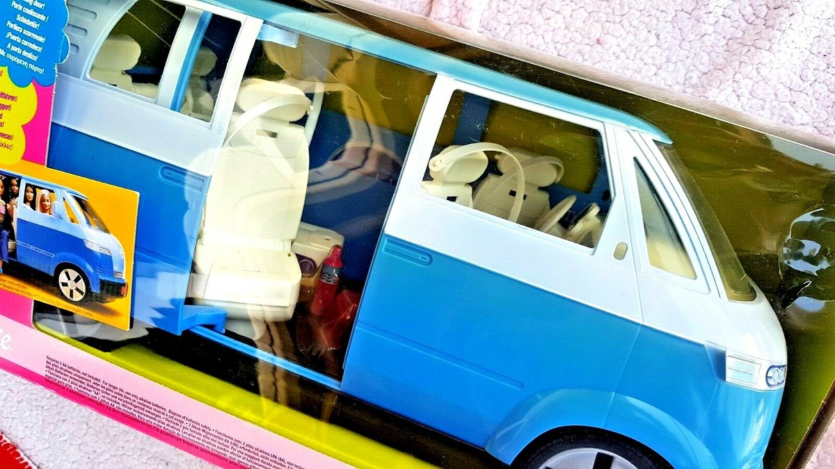 BARBIE VOLKSWAGEN MICROBUS, OLD STOCK 2002! SEATS 6 DOLLS! BRAND