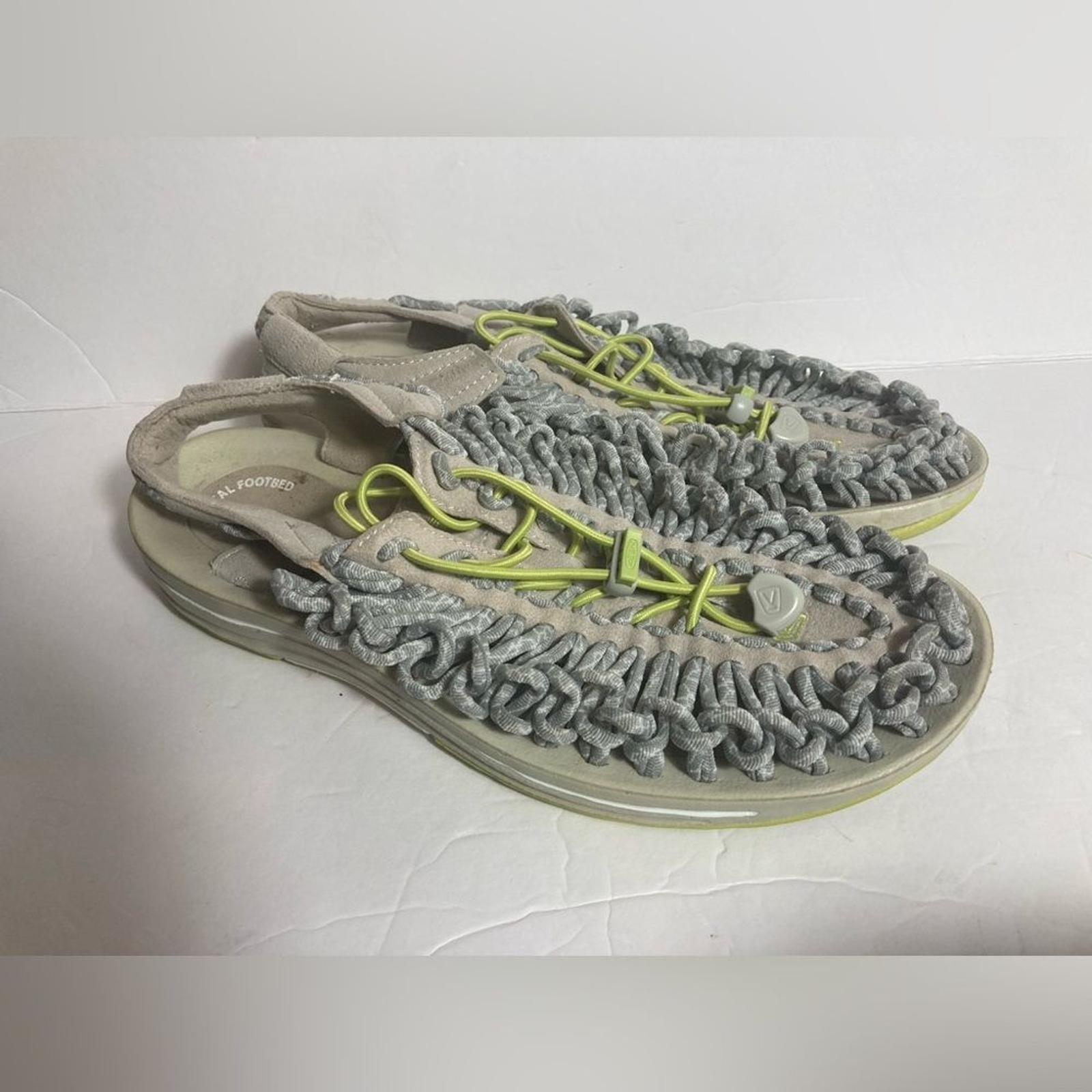 Keen Uneek Anatomical footbed contour arch hiking sandals