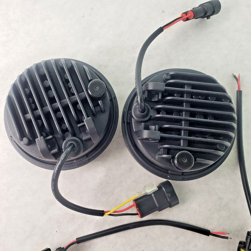 True Mods 4.5"x2" LED Motorcycle Passing/Fog LIghts - Picture 5 of 8