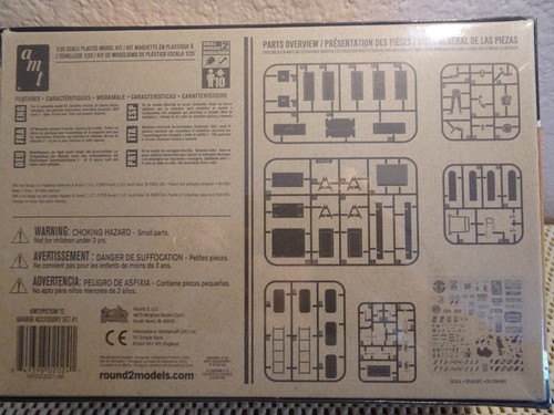AMT Garage Acc Set #1 - Weekend Wrenchin' Plastic Model Garage Kit - 1/25 NEW - Picture 4 of 8