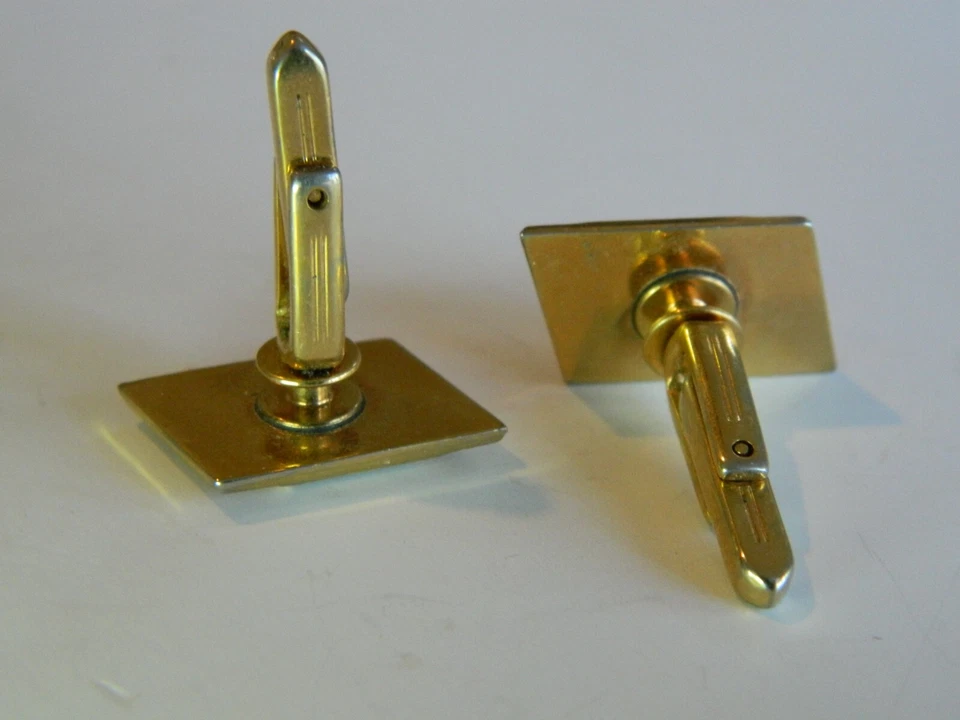 Vintage HICKOK GOLD tone letter H cufflinks - Image 2 of 2