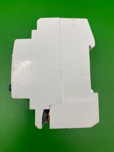 Hager U762 U1 20067 63A 30mA RCD - Imagen 2 de 4