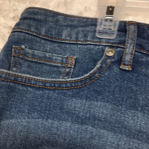 SOFIA Mid Rise Short W/Single Roll Hem DKWASH Size 20 NWT - Picture 4 of 16