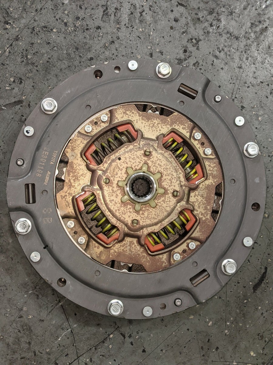 10-18 TOYOTA PRIUS LEXUS CT200H 1.8L FLYWHEEL INPUT DAMPER 10-18 TOYOTA PRIUS LEXUS CT200H 1.8L FLYWHEEL INPUT DAMPER