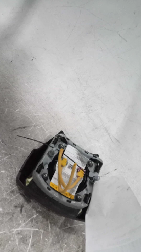 Used Steering Wheel Air Bag fits: 2005 Chevrolet Tahoe driver Grade A - Изображение 2 из 4