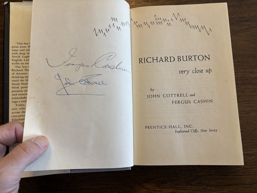 Richard Burton, Very Close Up SIGNED By Fergus & Cottrell 1st Printing 1972 HCDJ - Picture 2 of 12
