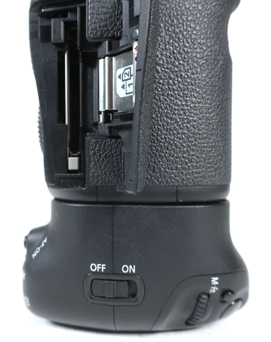 π· Corpo fotocamera reflex digitale Canon EOS 5D Mark III + impugnatura - full frame - otturatore 91,5K - Foto 9 di 24