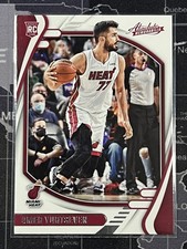 2021-22 Panini Chronicles - Absolute Omer Yurtseven #232 (RC)