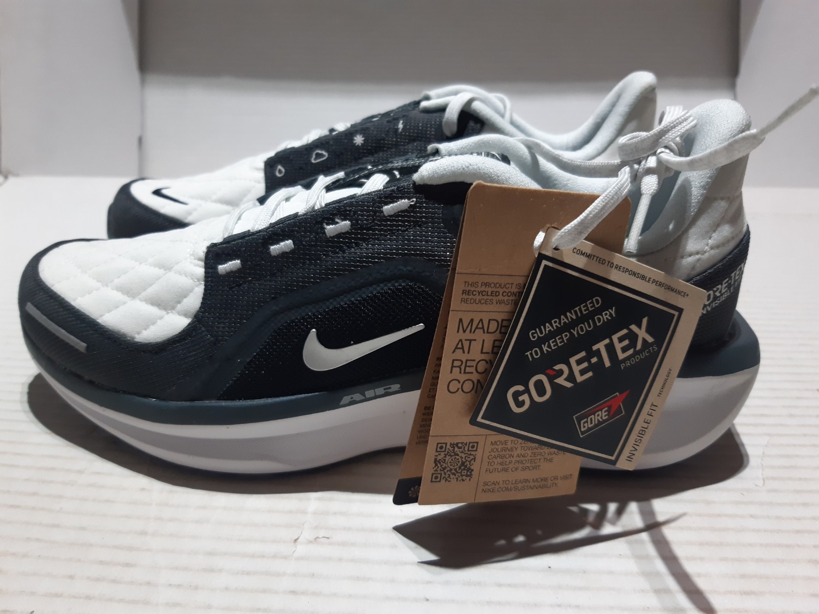 Nike Air Winflo 11 Gore-Tex Mens & Womens Trainers - Size UK 7 - RRP £119.99