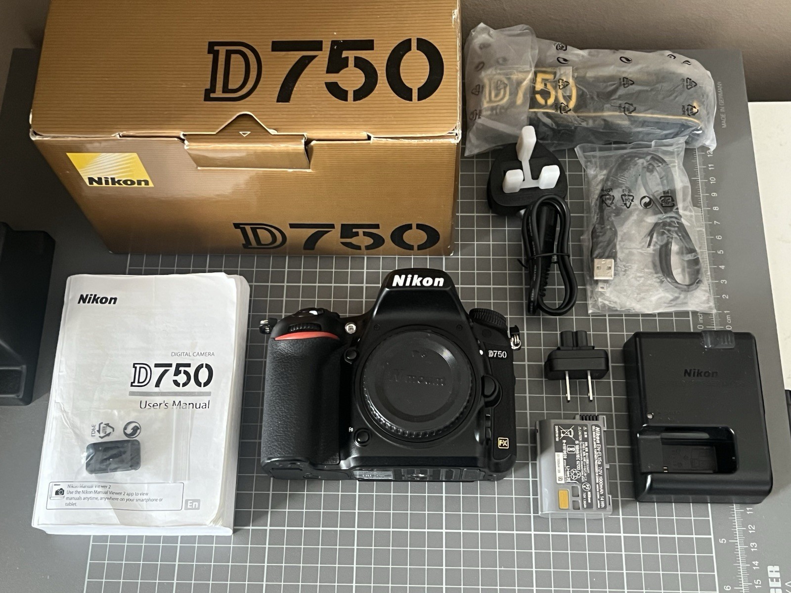 Nikon D750 Digital SLR Camera - Body Only 15753 Actuations