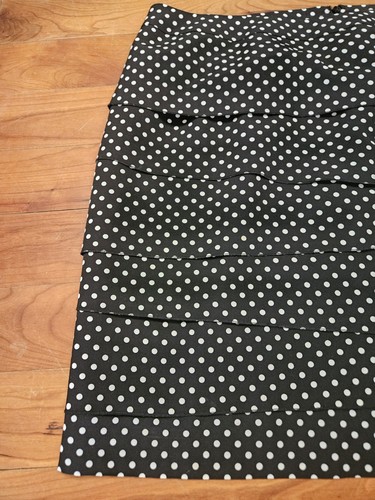 Falda negra a lunares en capas WHITE HOUSE BLACK MARKET talla 14 para mujer - Imagen 4 de 12