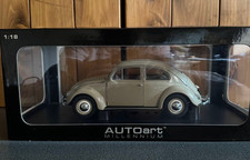 AUTOart 1/18 Volkswagen Beetle 1200 Limousine 1955