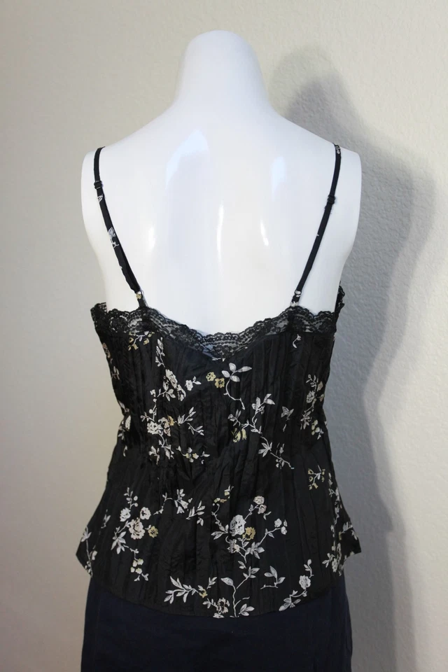 Camiseta sin mangas Esprit talla M 100 % seda arrugada negra encaje floral ribete camisola nueva Foto 4 de 4