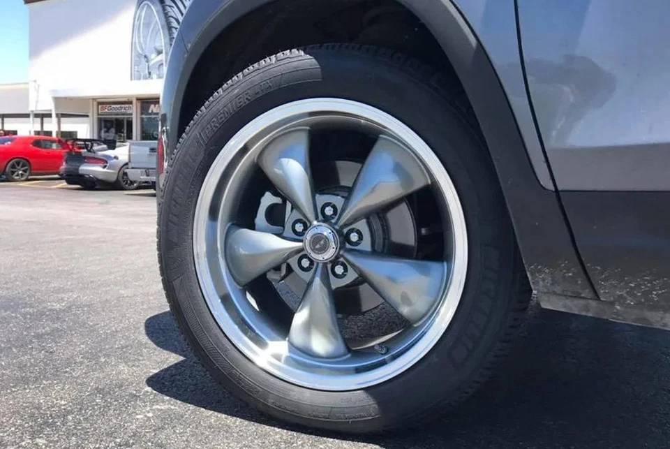 American Racing AR105M TORQ THRUST M 1PC Wheel 17x9 (45, 5x120.65) Single Rim — 第 3/4 张图片